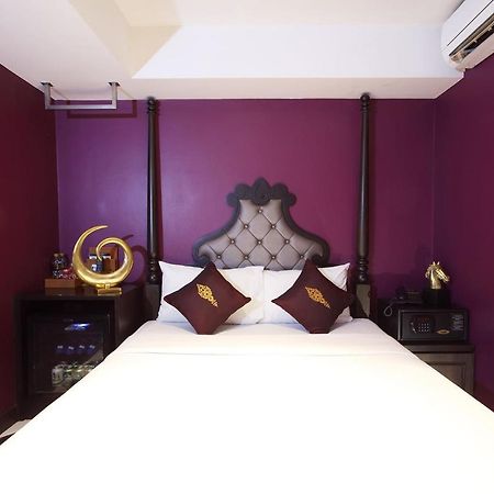 Violet Tower at Khaosan Palace Bangkok Bagian luar foto