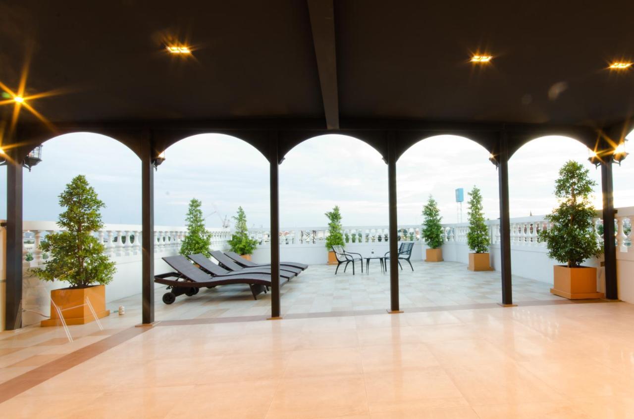 Violet Tower at Khaosan Palace Bangkok Bagian luar foto